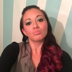 Meet your Posher, Jade